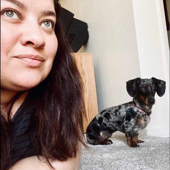 Meet your friendly Suggested Posher! 🤓 - Picture 3 of 4